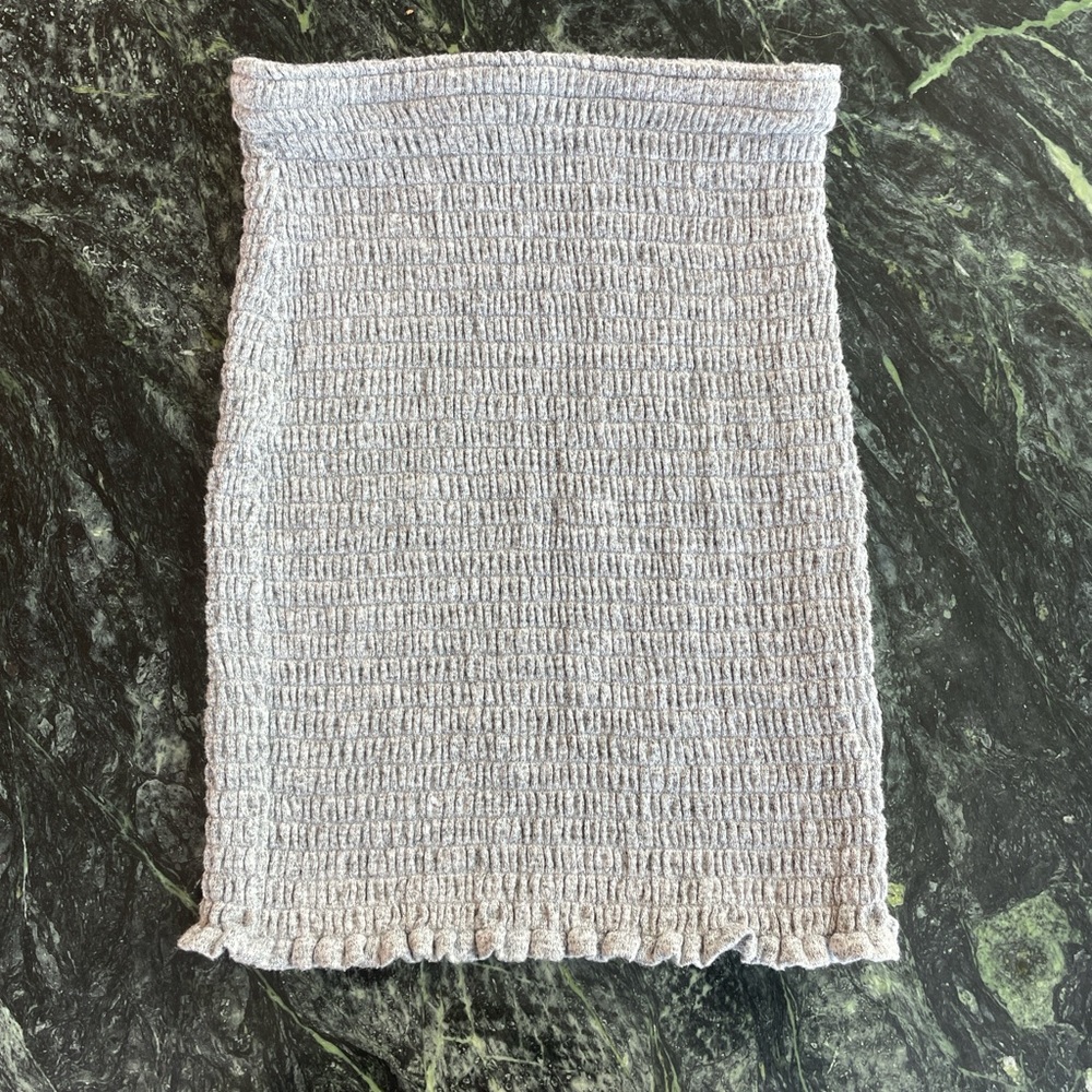Aritzia Wilfred Free Ruched Skirt in Smocked Grey, size S.